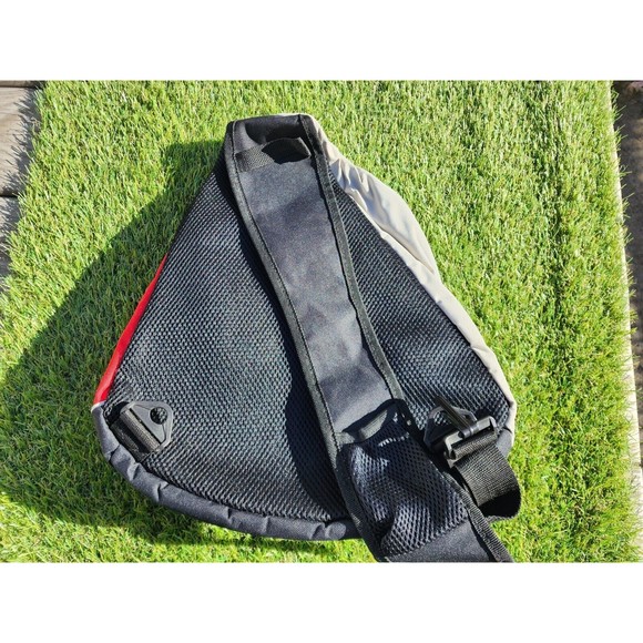 Walt Disney Mickey Mouse 'The Magic Begins With You' Vtg Cross Body Backpack - Picture 4 of 13